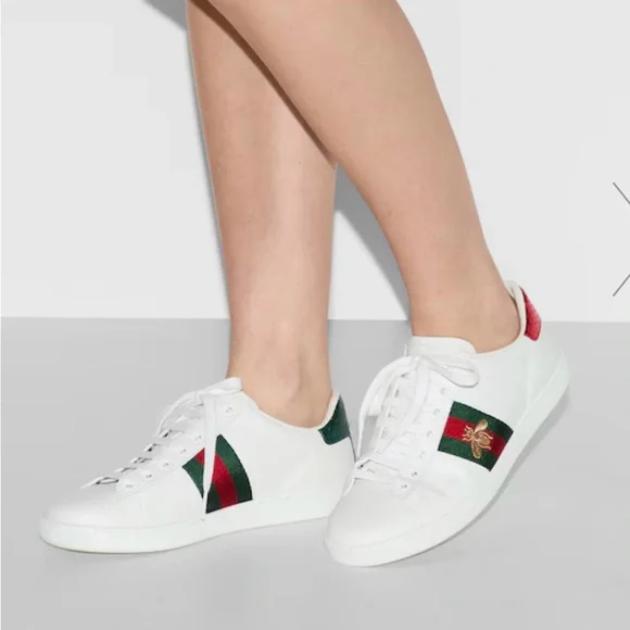 Gucci ACE Women’s sneaker 7 1/2 European size. 8 1/2 USA. Like knew - Picture 3 of 4